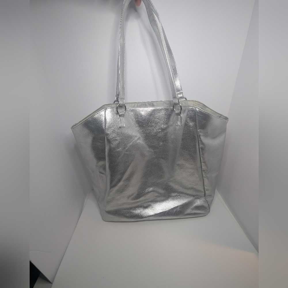 CLINIQUE LARGE METALLIC SILVER TOTE BAG